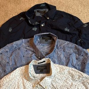 3 large banana republic short sleeve button up shirts.